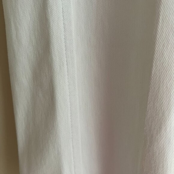 Lyssé Pull-on White Denim Stretchy Jeans Size M - NEW WITH TAGS - Picture 3 of 11